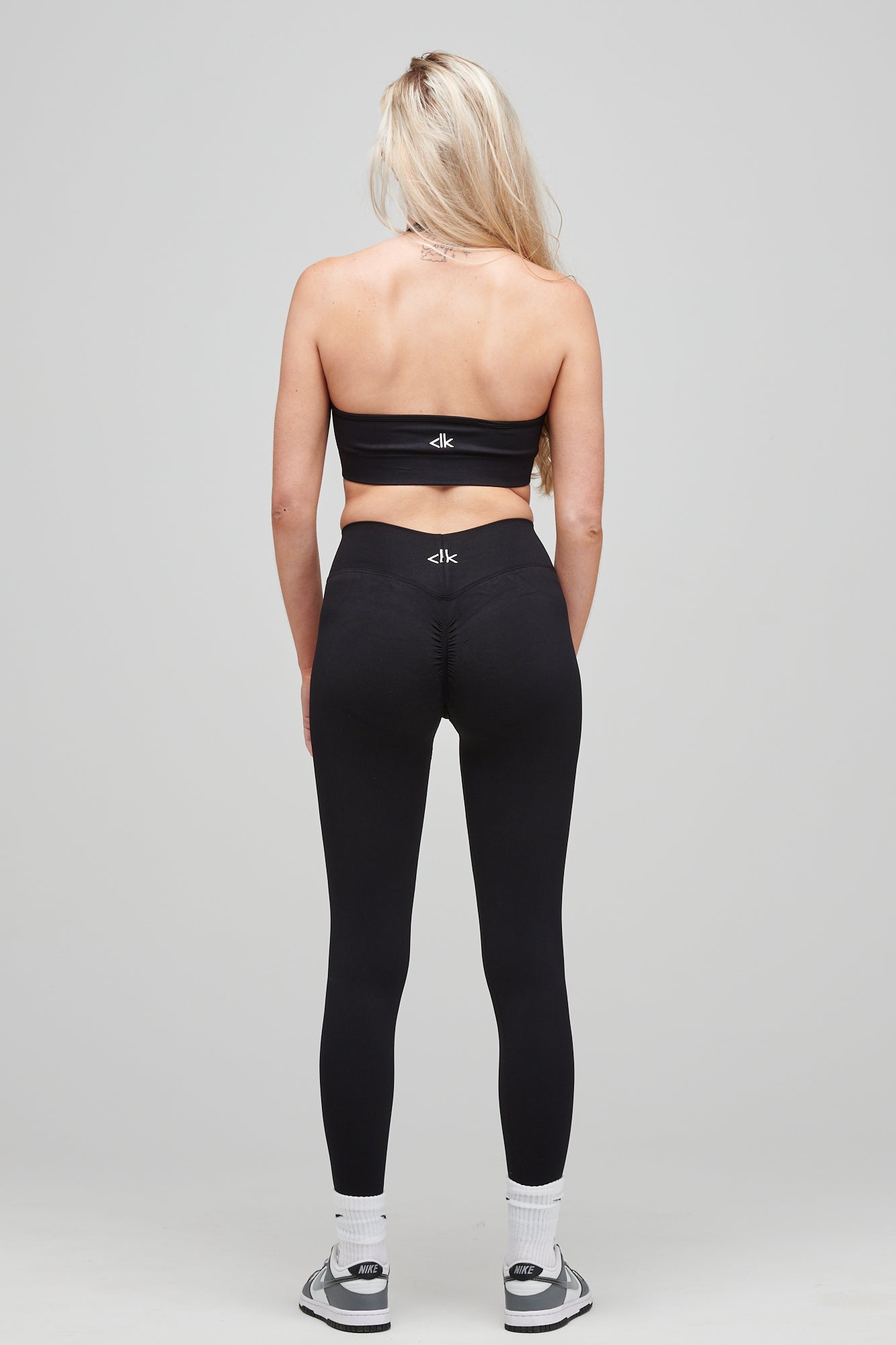 SNATCHED SEAMLESS LEGGINGS- BLACK